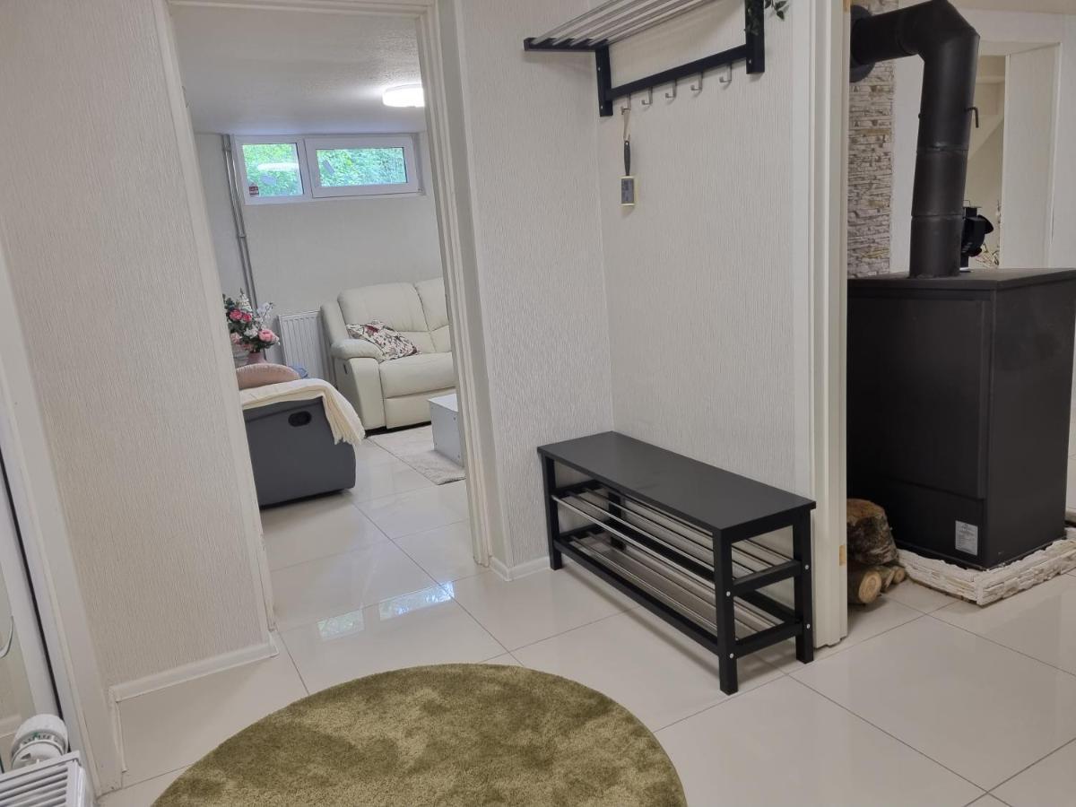 Apartamento Moonlight - Trevlig Kallarlagenhet Broby Exterior foto