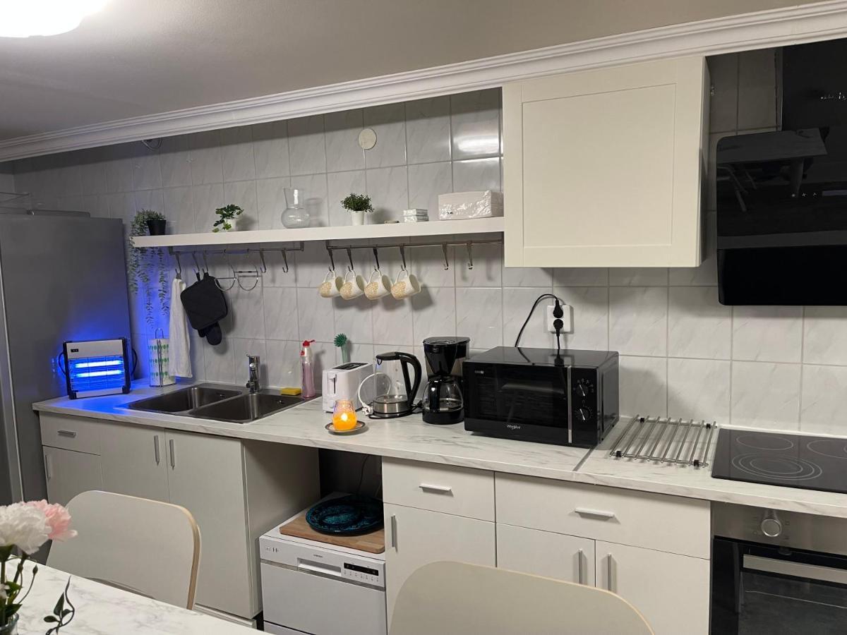 Apartamento Moonlight - Trevlig Kallarlagenhet Broby Exterior foto