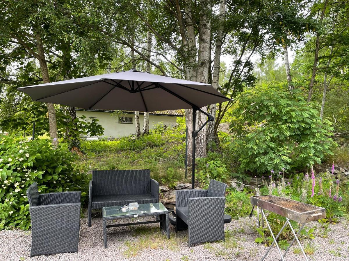 Apartamento Moonlight - Trevlig Kallarlagenhet Broby Exterior foto
