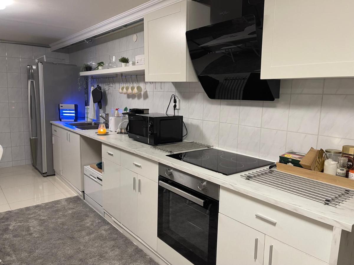 Apartamento Moonlight - Trevlig Kallarlagenhet Broby Exterior foto